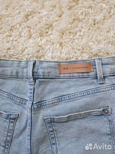 Джинсовые шорты