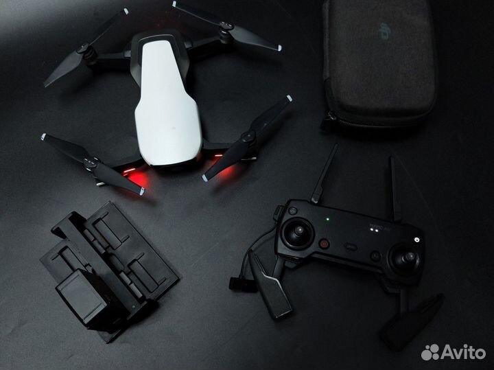 Квадрокоптер DJI Mavic Air
