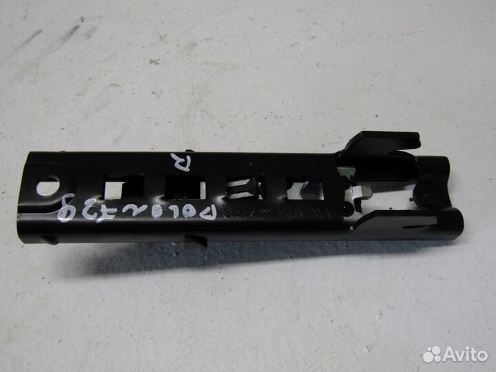 Механизм регулировки ремня безопасности Polo (Sed