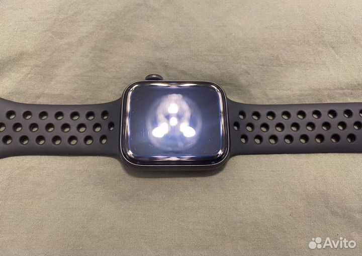 Nike Apple Watch SE 2021