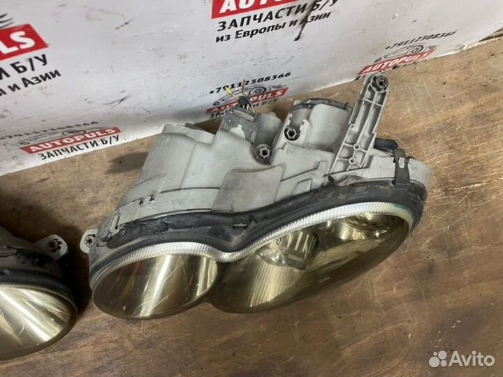 Фара ксенон левая правая Mercedes C-Class W203