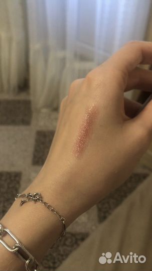 Clinique помада