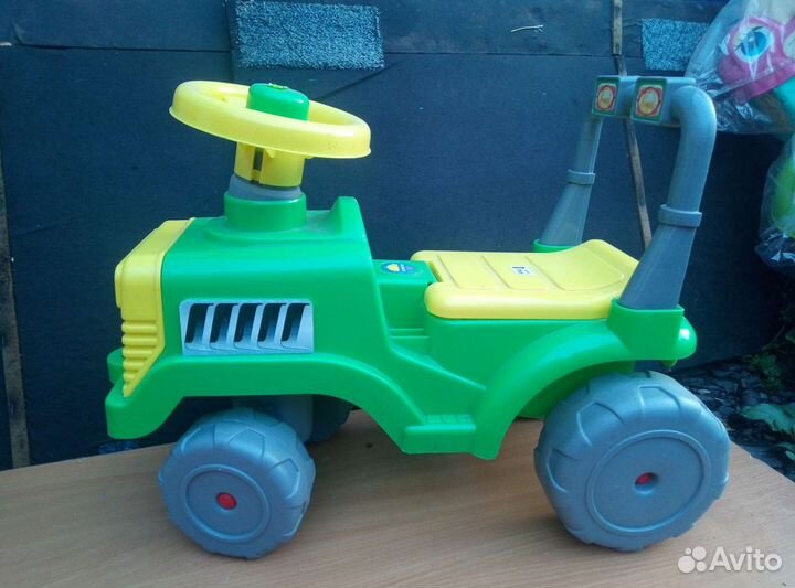 Машинка-каталка