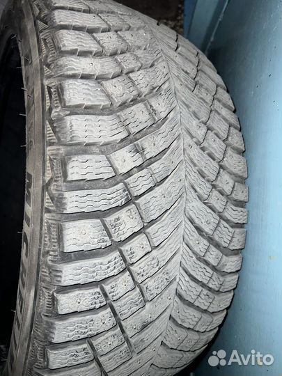 Michelin X-Ice North 4 255/40 R19 100H