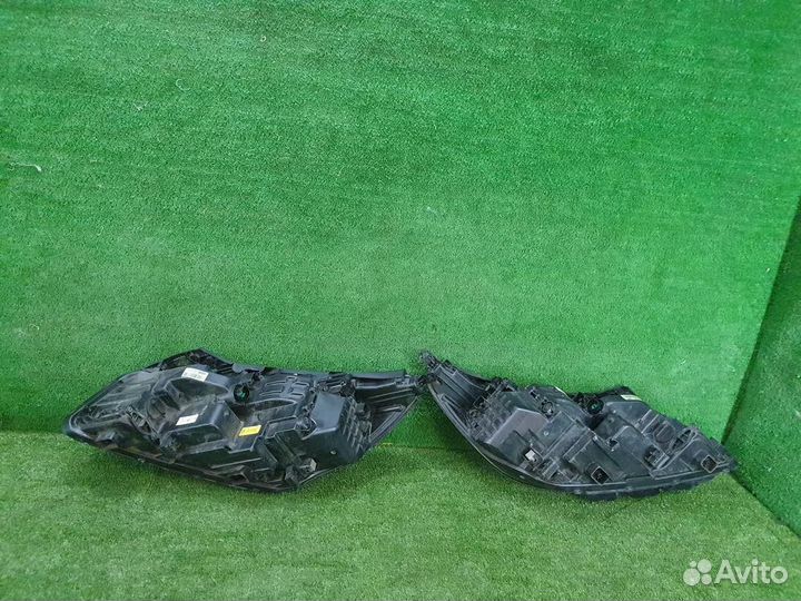 Фара передняя (комплект) Kia Sorento/Sorento Prime