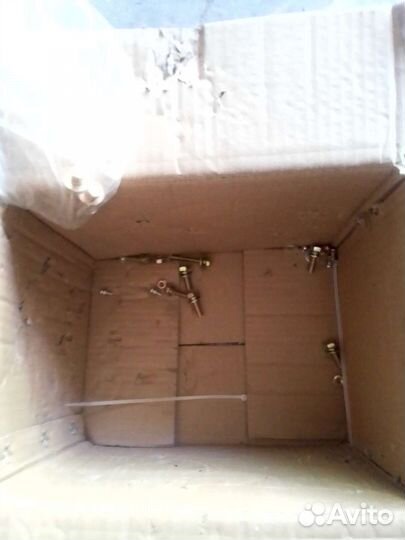 Компрессор кондиционера автомобильный 24в