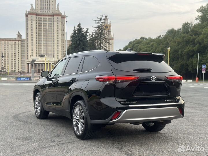 Toyota Highlander 3.5 AT, 2021, 29 800 км