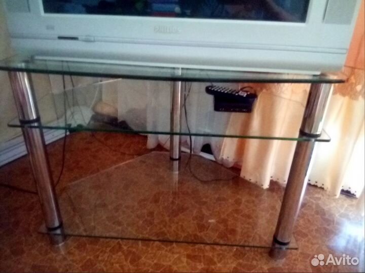 Подставка, стеклянный стол