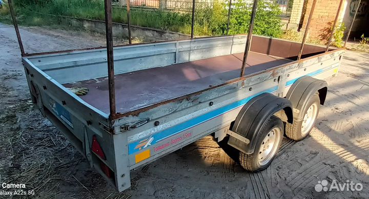 Прицеп к легковому автомобилю. Макс.масса 750 кг