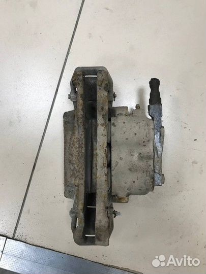 Передний левый суппорт LADA Niva (4х4)