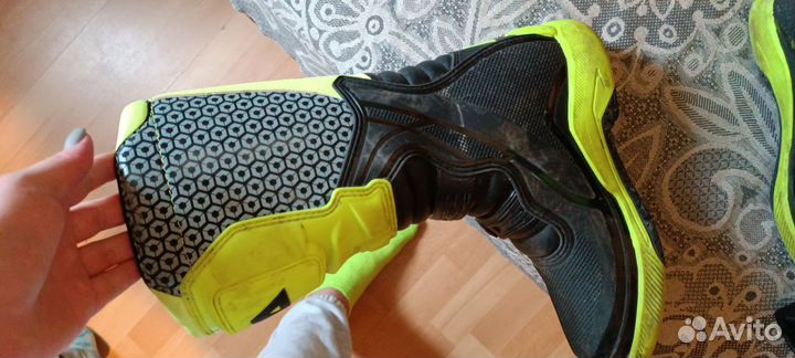 Мотоботы ataki 44