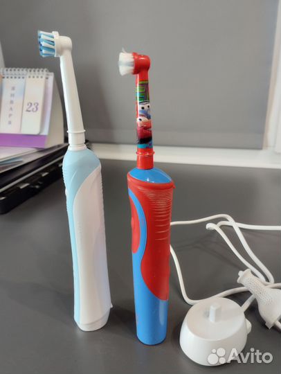 Зубная щетка