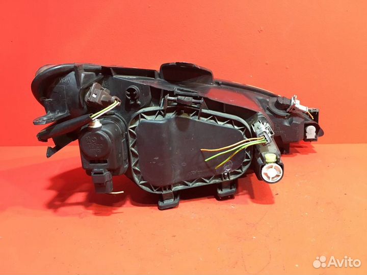 Фара для Peugeot 206 KFU (ET3J4) 1.4L 1360 (Б/У)