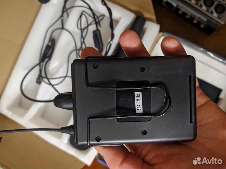 Беспроводная микрофонная система FreeBoss FB-U35