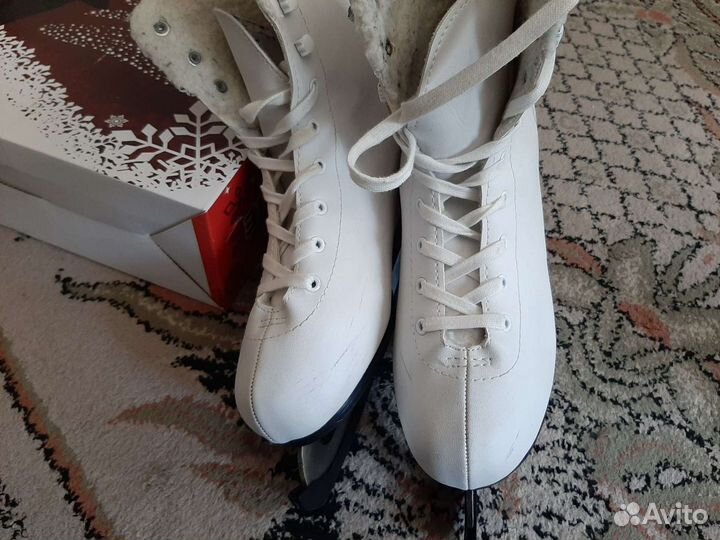 Коньки фигурные