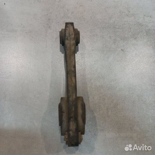 Опора двигателя задняя Renault Duster