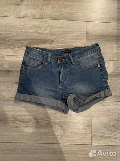 Джинсовые шорты
