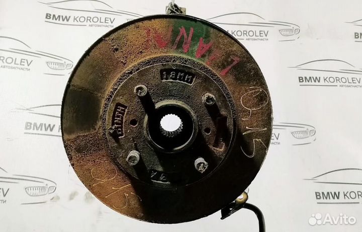 Ступица передняя левая 2001-2007 (Продажа комплект