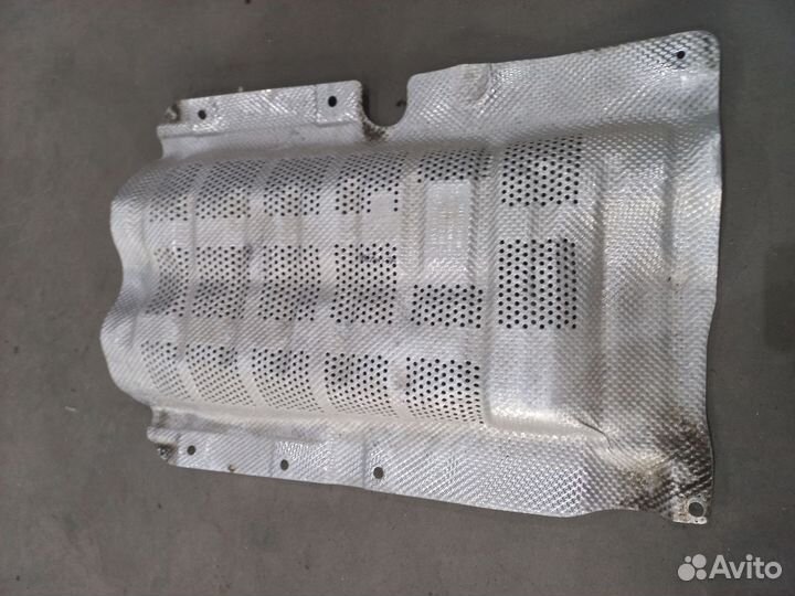 51487241756 Тепловой экран глушителя к BMW 4 serie