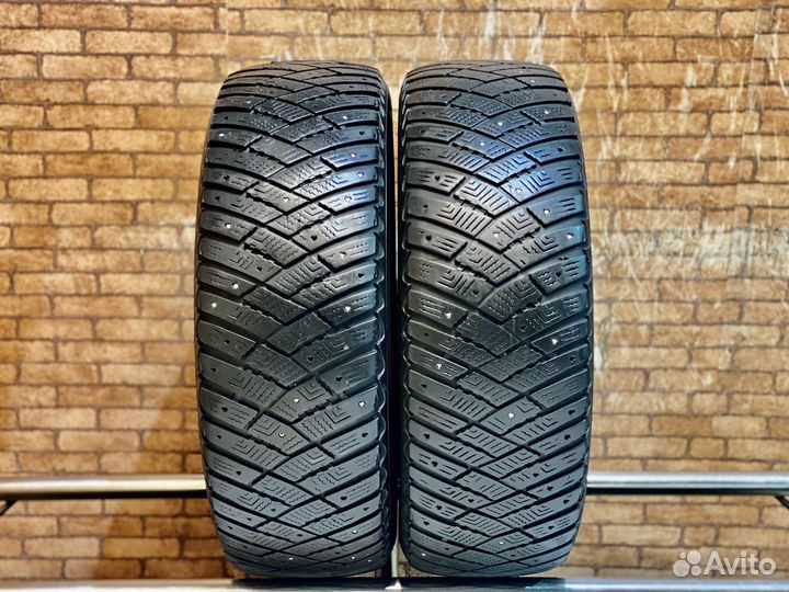 Goodyear Ultragrip Ice Arctic 215/65 R16 98T