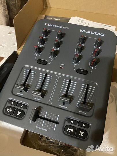 Dj контролер m-audio
