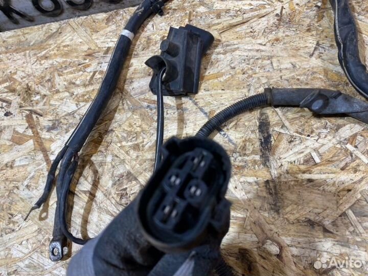 Проводка генератора Audi A5 купе 2.0 2010