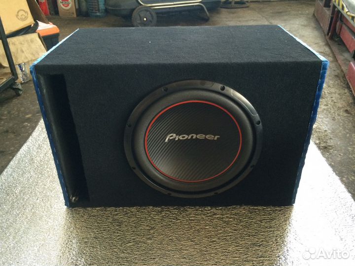 Сабвуфер Pioneer TS-W304R + усилитель Pioneer gm a3602 + 2 короба