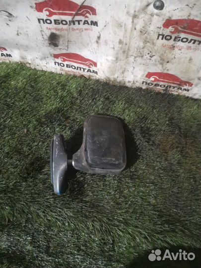 Зеркало заднего вида боковое переднее левое Газ 21