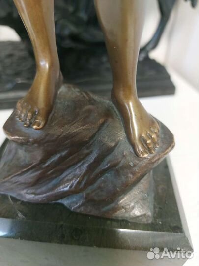 Бронзовая статуэтка. Мальчик с гор.Редкая.Оригинал