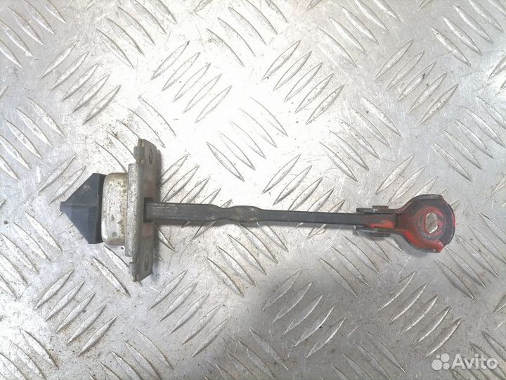 Ограничитель двери задний Mazda Mpv LW лв