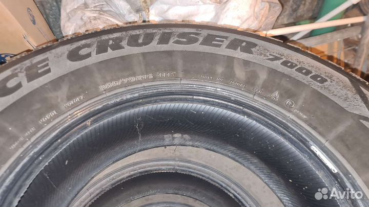 Bridgestone Ice Cruiser 7000 255/70 R16