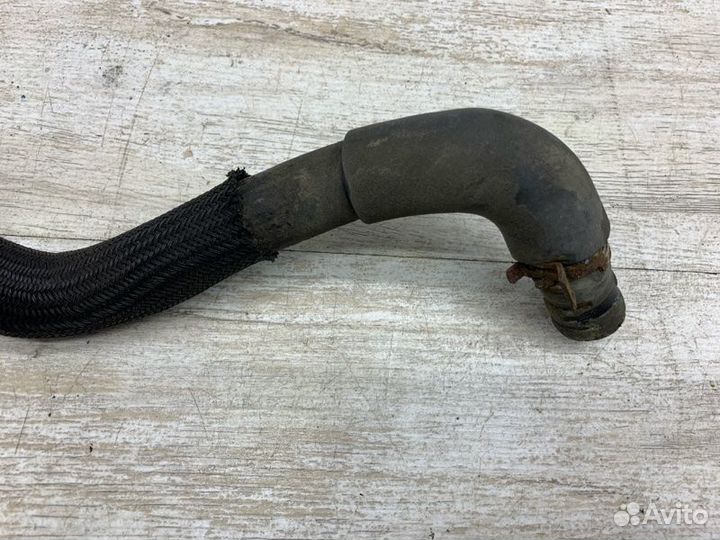 Патрубок системы охлаждения Toyota Avensis