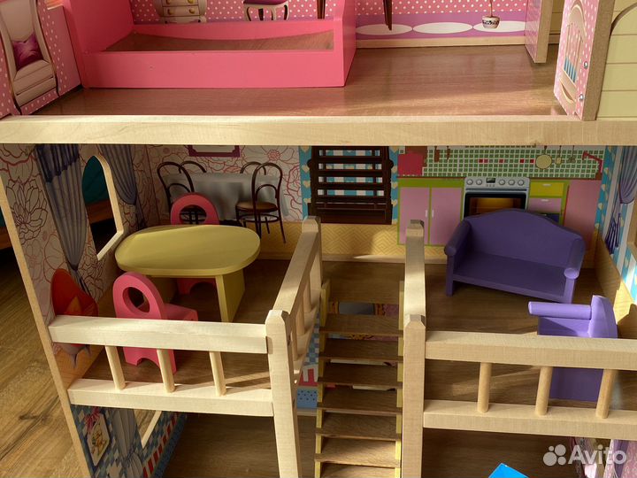 Домик кукольный