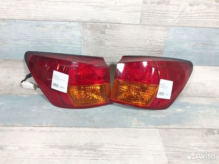 Фонарь задний Lexus IS250