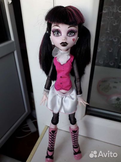 Кукла монстер хай Дракулаура базовая