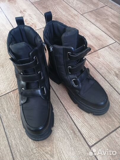 Зимние дутики женские 39 размер