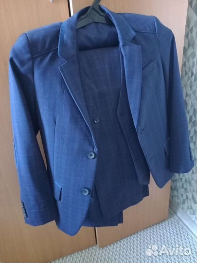 Костюм тройка, брюки и рубашки