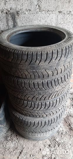 Bridgestone Ice Cruiser 7000 205/55 R16 91T