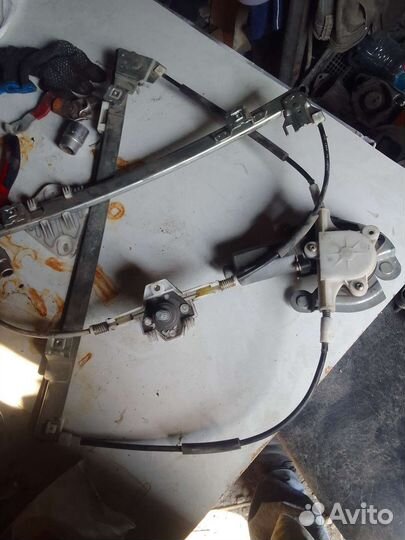 Стеклоподъемник