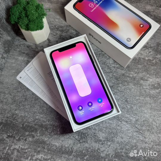 iPhone X, 64 ГБ