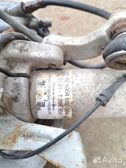 Bmw m5 e39 передняя правая стойка суппорт диск