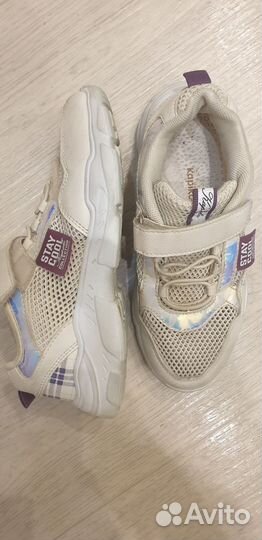 Кроссовки 33