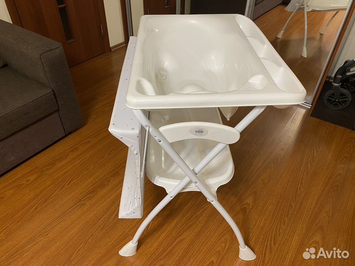 Пелинальный столик с ванночкой Cam