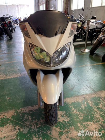 Максискутер Yamaha Majesty 250