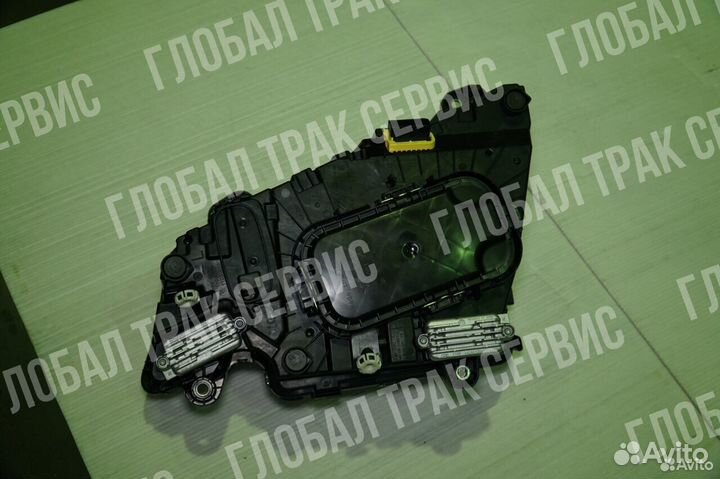 23752664 Фара volvo
