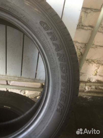 Dunlop Grandtrek ST20 215/60 R17
