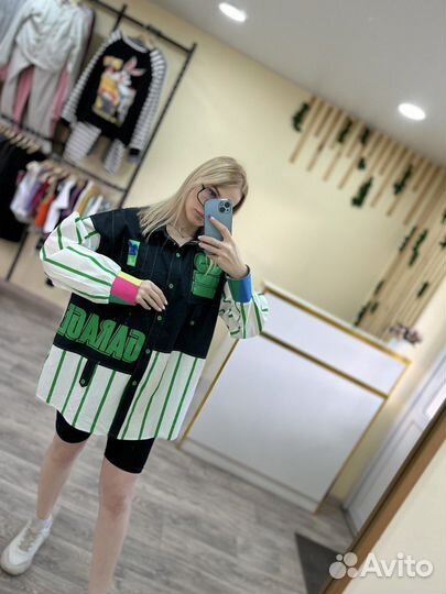 Продам готовый бизнес магазин одежды