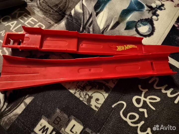 Трек hot wheels удар паука