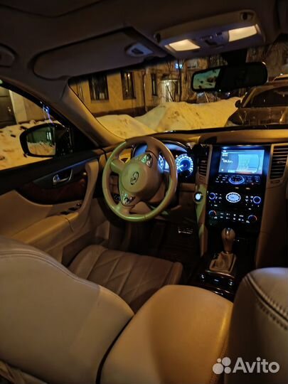 Infiniti QX70 3.7 AT, 2014, 177 700 км