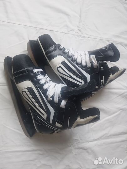 Коньки хоккейные 45 размер